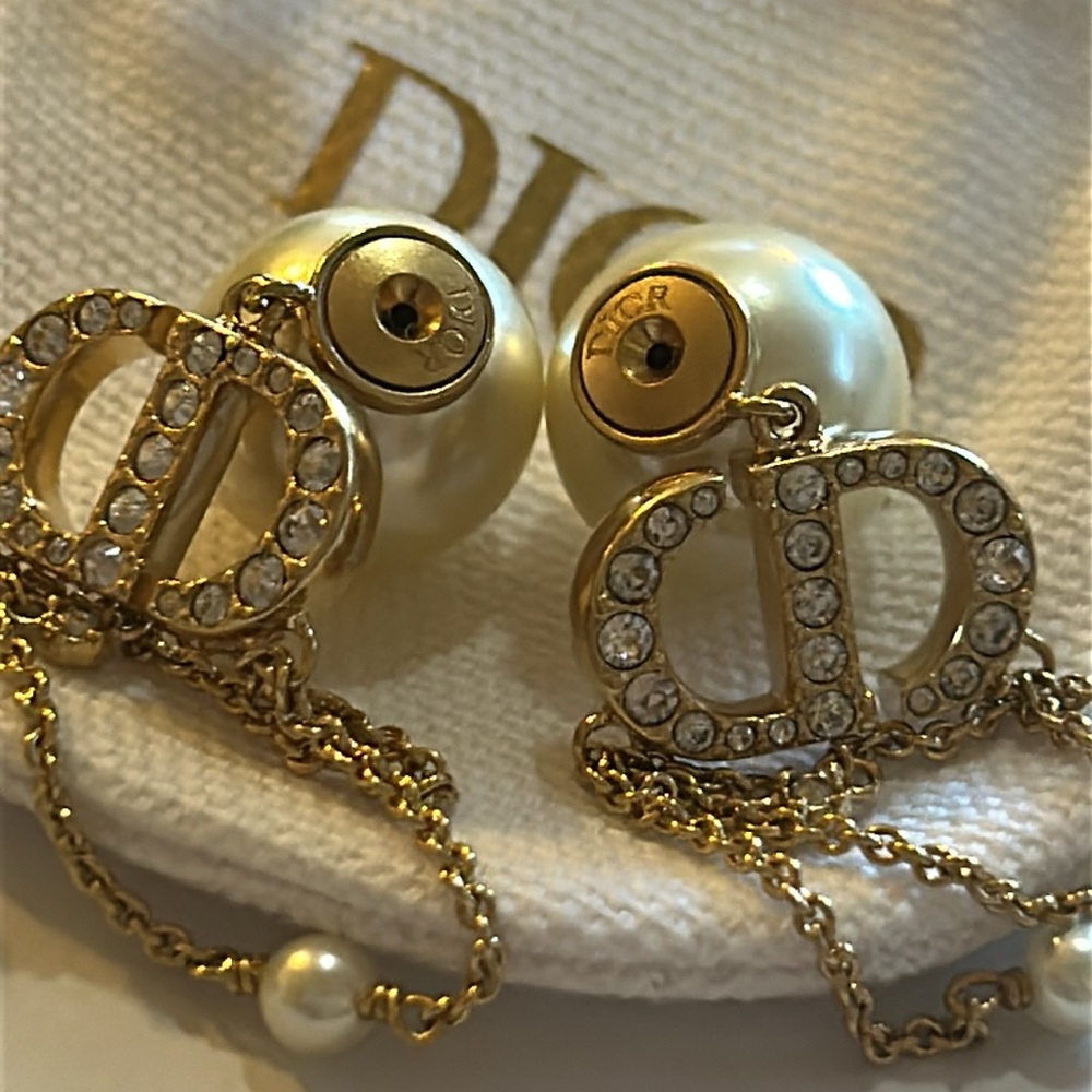 DIOR TRIBALES Earrings Gold-Finish Metal White Resin Pearls Silver-Tone Crystals - Picture 12 of 14